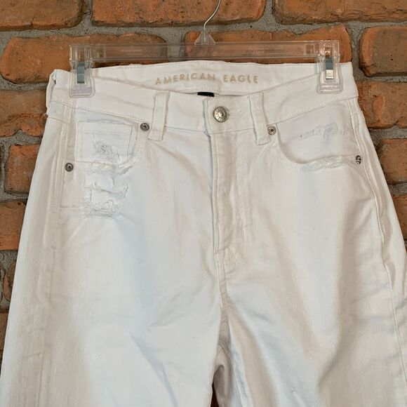 AE American Eagle Women's Mom Straight Leg Jeans White Distressed Ripped Size 2 - Picture 2 of 10